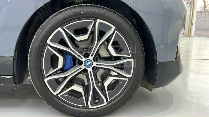 2023 بي ام دبليو الفئة اي