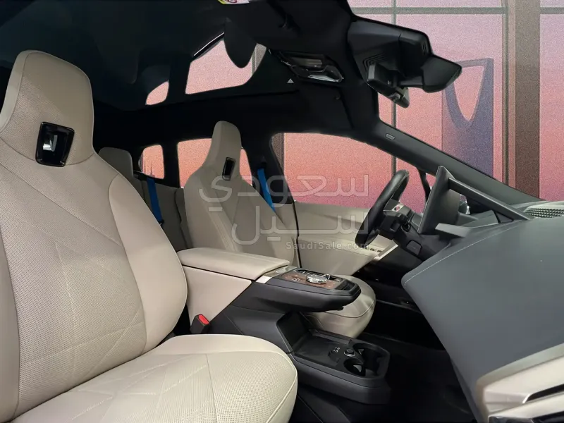 2023 بي ام دبليو الفئة اي