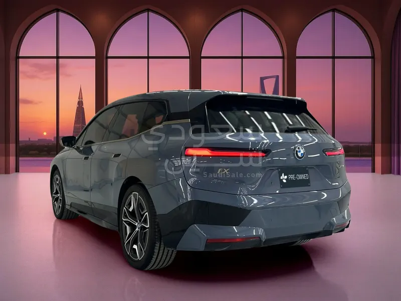 2023 بي ام دبليو الفئة اي