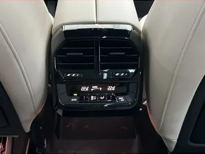 2023 بي ام دبليو الفئة اي