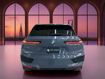 2023 بي ام دبليو الفئة اي