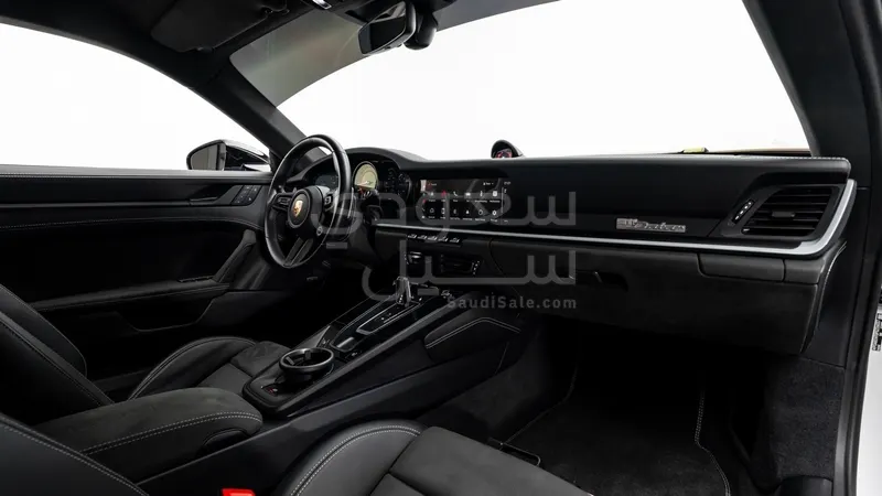 2023 بورش 911 داكار