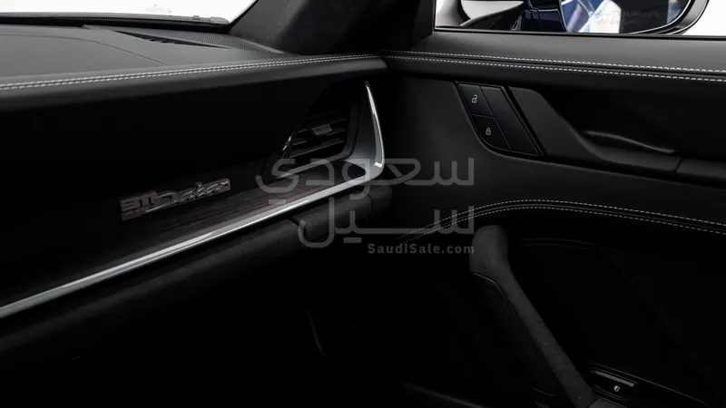 2023 بورش 911 داكار