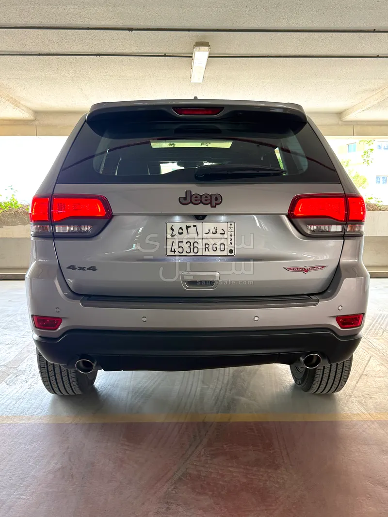 2017 جييب جراند شيروكي تريل هوك