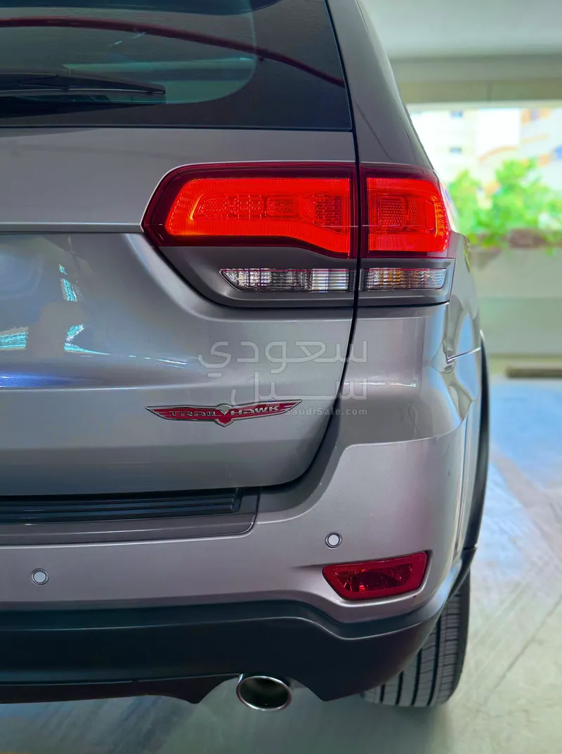 2017 جييب جراند شيروكي تريل هوك