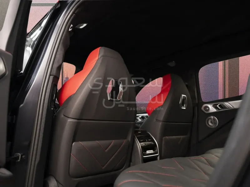 2024 بي ام دبليو اكس ام