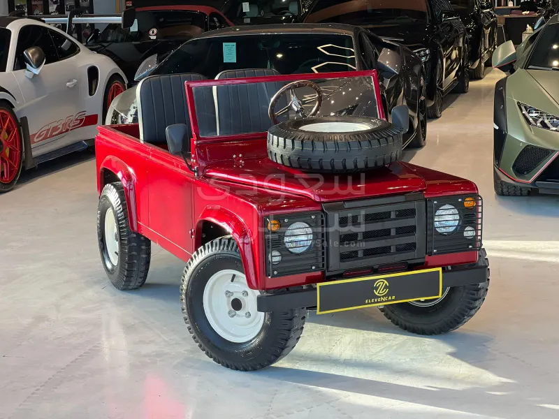 2025 Land Rover Defender 90