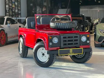 2025 Land Rover Defender 90