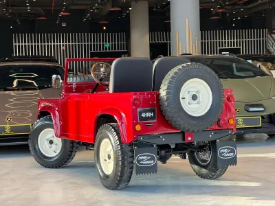 2025 Land Rover Defender 90