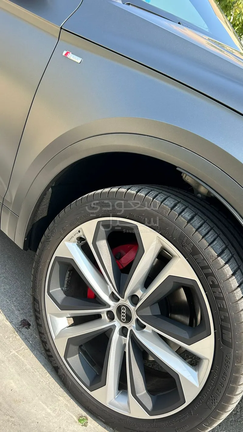 2024 اودي كيو 5 اس لاين