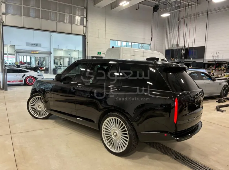 2023 لاند روفر رينج روفر فوج