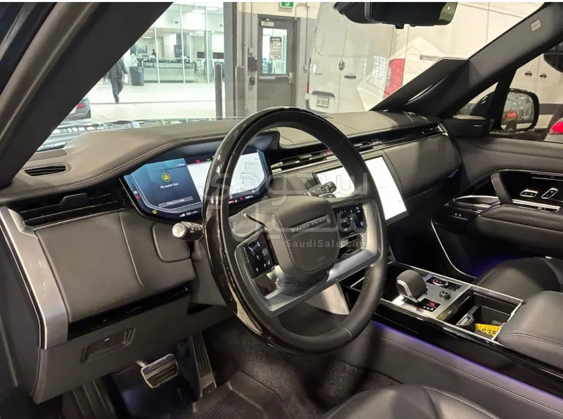 2023 لاند روفر رينج روفر فوج