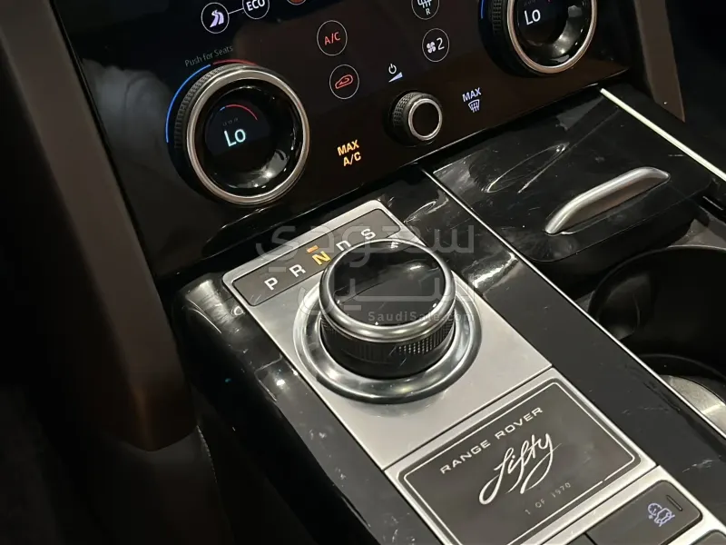 2021 لاند روفر رينج روفر اوتوبيوغرافي