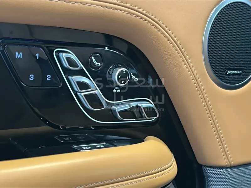 2021 لاند روفر رينج روفر اوتوبيوغرافي