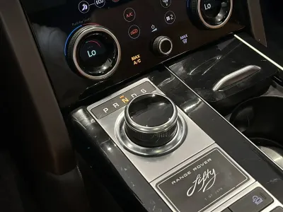 2021 لاند روفر رينج روفر اوتوبيوغرافي