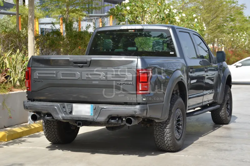 2020 فورد اف 150 رابتور