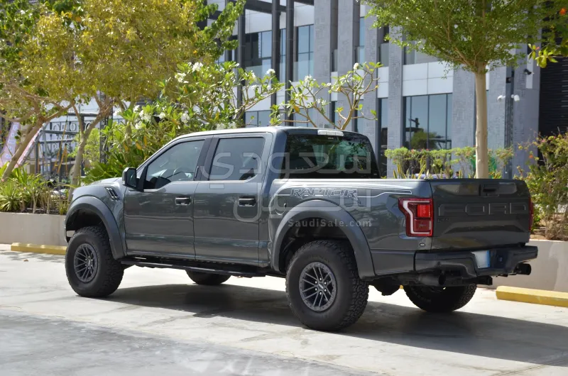 2020 فورد اف 150 رابتور