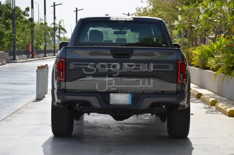 2020 فورد اف 150 رابتور