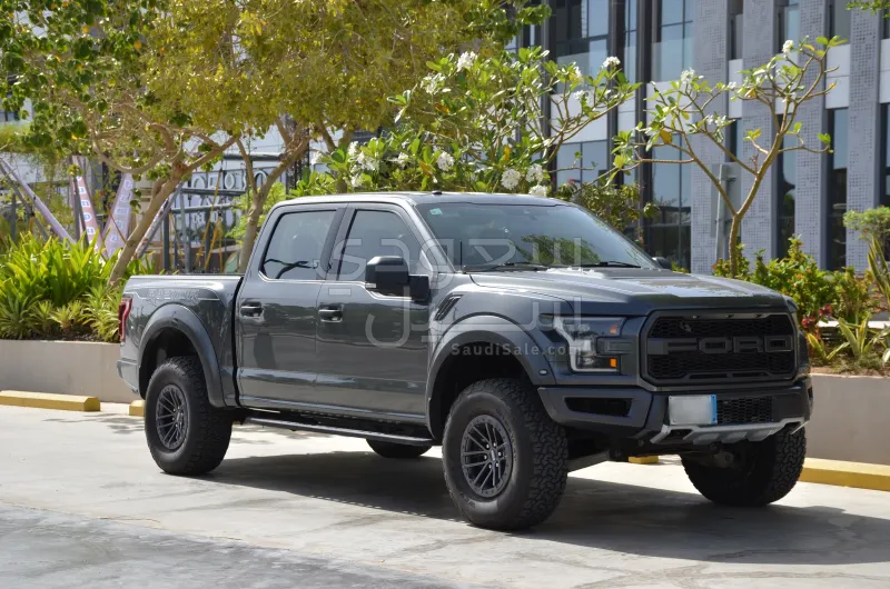 2020 فورد اف 150 رابتور
