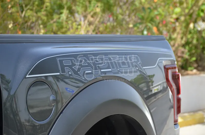 2020 فورد اف 150 رابتور