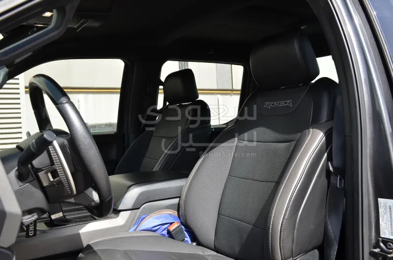 2020 فورد اف 150 رابتور