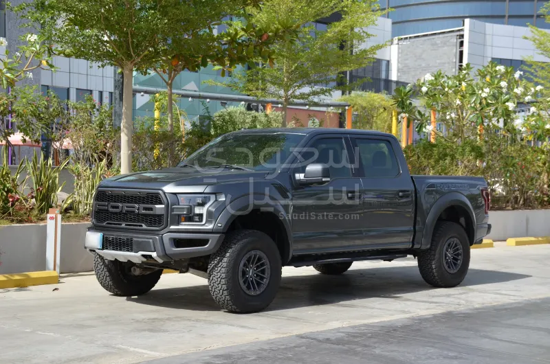 2020 فورد اف 150 رابتور