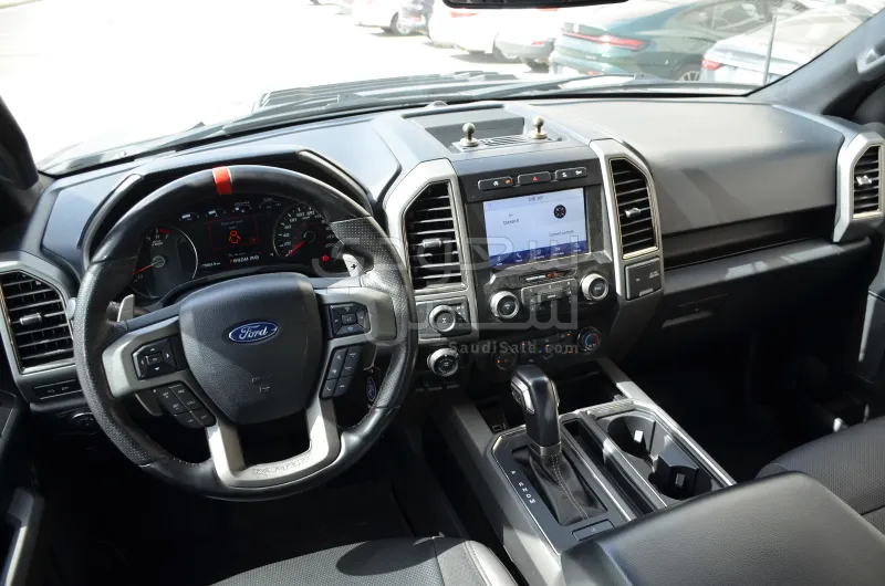 2020 فورد اف 150 رابتور