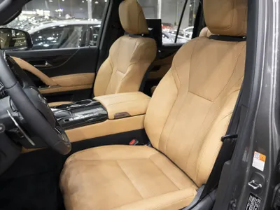 2026 لكزس إل إكس 600