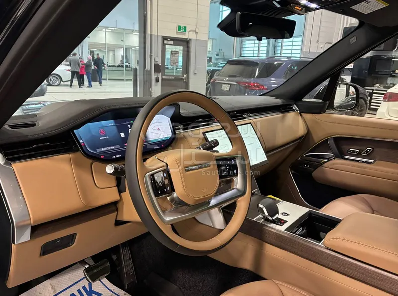 2026 لاند روفر رينج روفر فوج