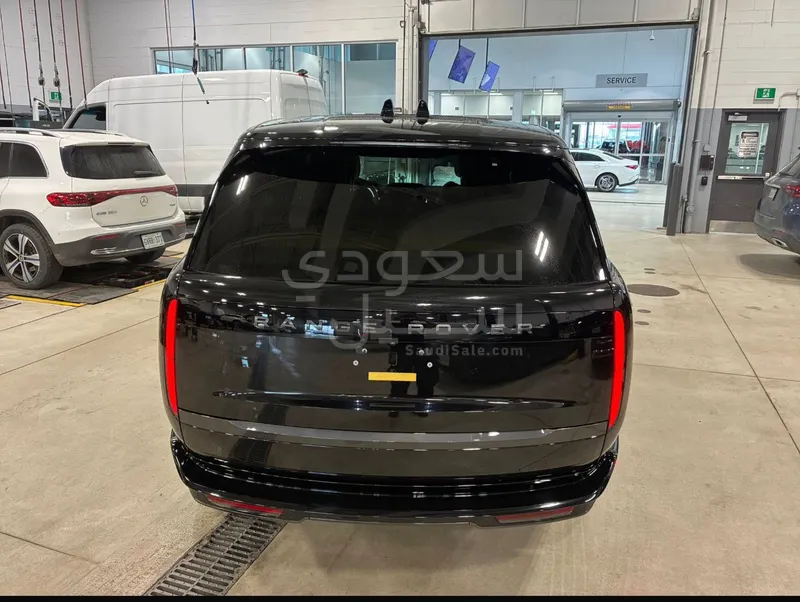 2026 لاند روفر رينج روفر فوج