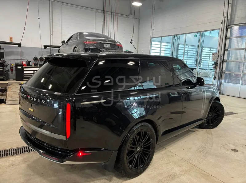 2024 لاند روفر رينج روفر فوج