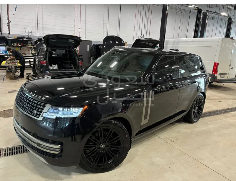 2024 لاند روفر رينج روفر فوج