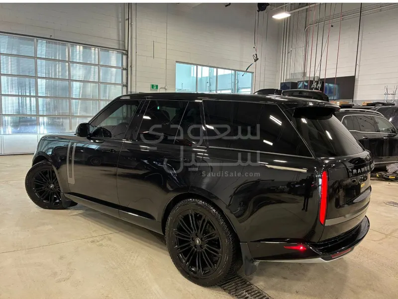 2024 لاند روفر رينج روفر فوج
