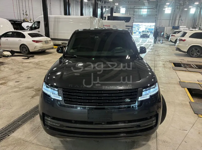 2024 لاند روفر رينج روفر فوج