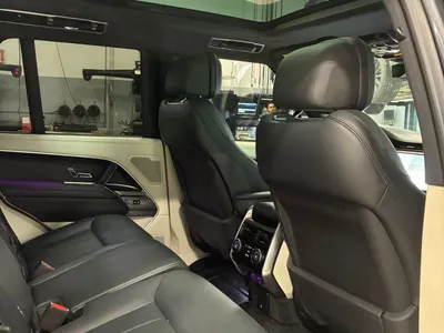 2024 لاند روفر رينج روفر فوج