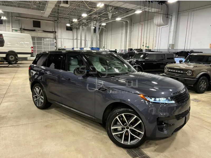 2026 Land Rover Range Rover Sport SV