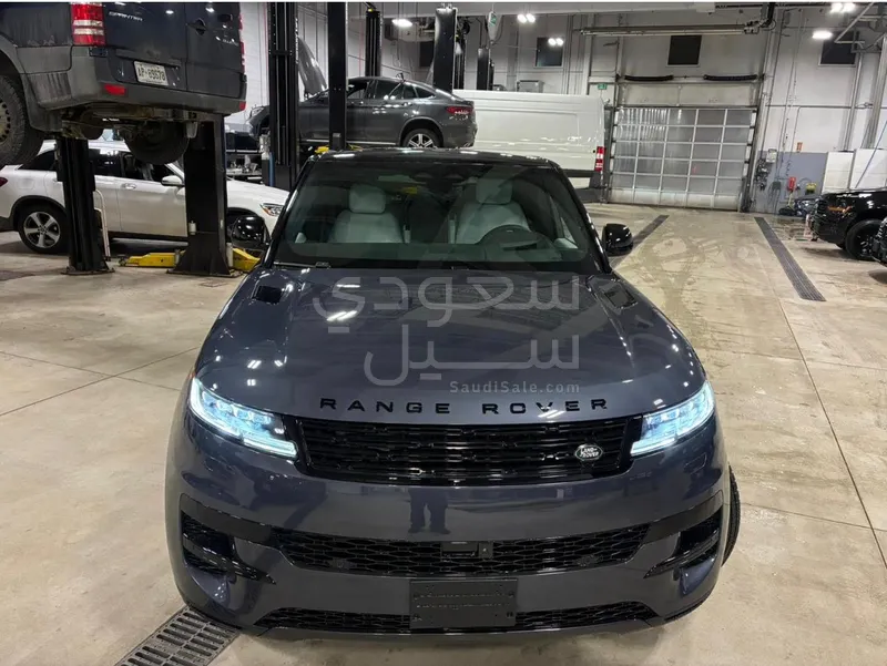 2026 Land Rover Range Rover Sport SV