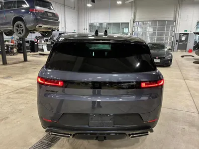 2026 Land Rover Range Rover Sport SV