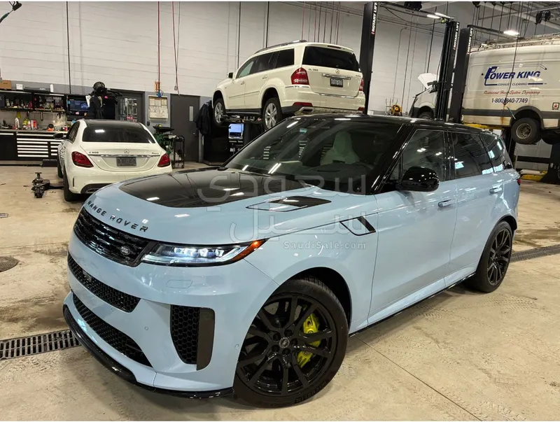 2025 Land Rover Range Rover Sport SV