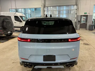 2025 Land Rover Range Rover Sport SV