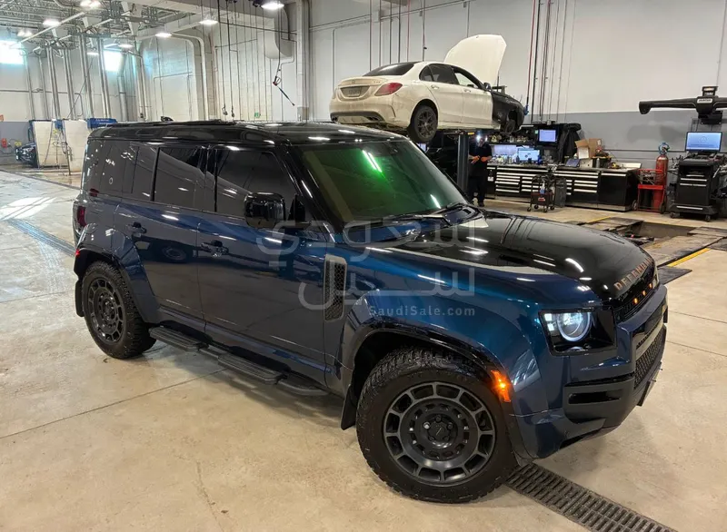 2026 Land Rover Defender Octa