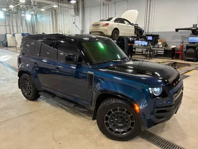 2026 Land Rover Defender Octa