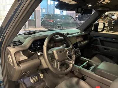 2026 Land Rover Defender Octa