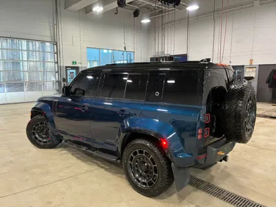 2026 Land Rover Defender Octa