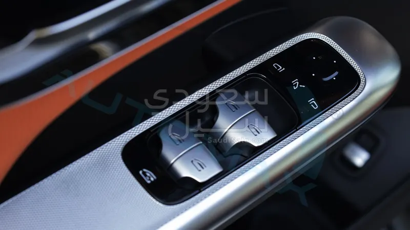 2026 مرسيدس - بنز جي إل سي 200