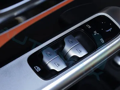 2026 مرسيدس - بنز جي إل سي 200