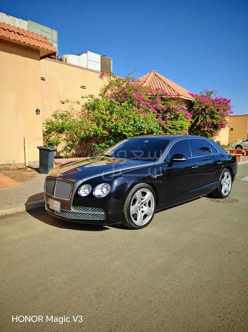 2016 بنتلي كونتيننتل فلاينج سبير دابليو 12