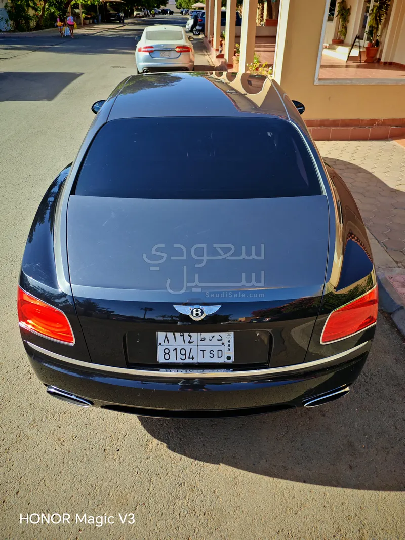 2016 بنتلي كونتيننتل فلاينج سبير دابليو 12