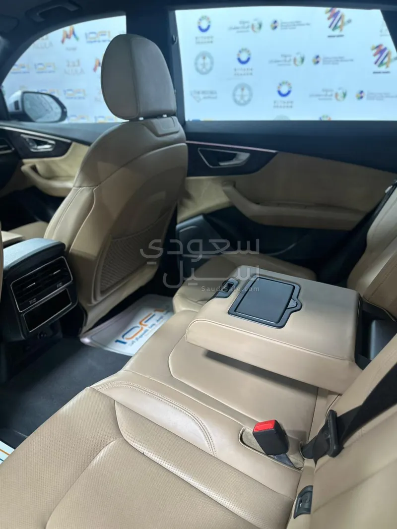 2019 اودي كيو 8 كواترو 55 تي اف اس اي