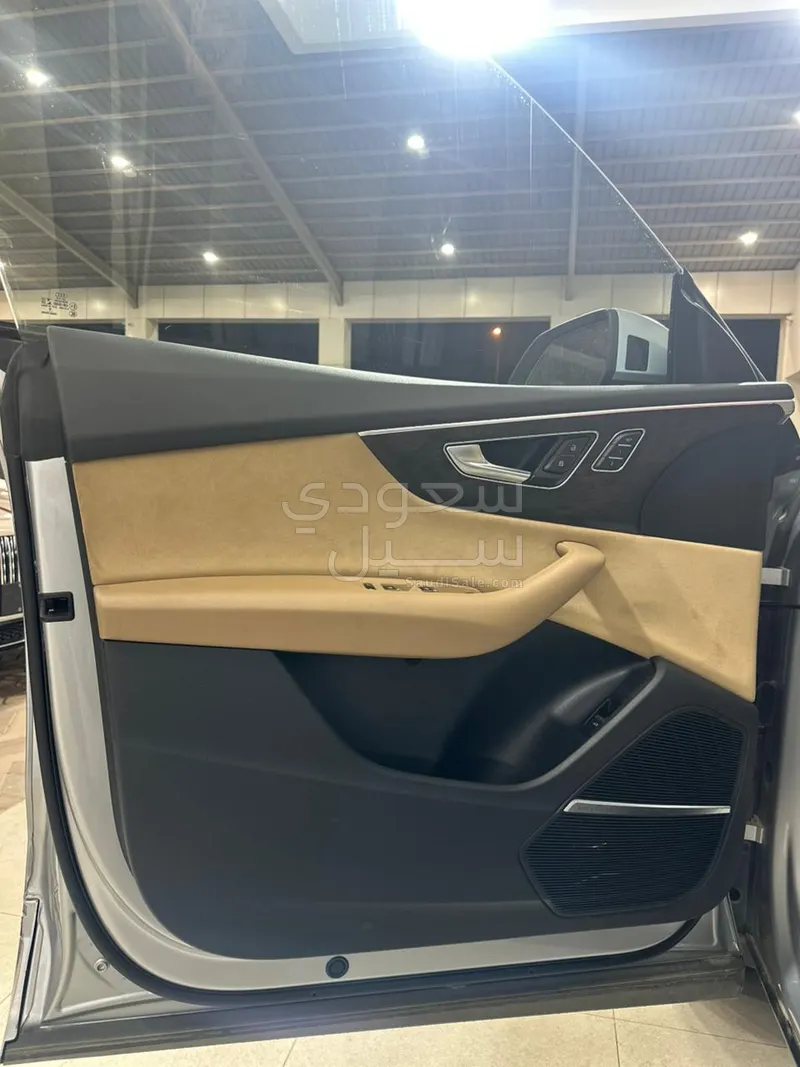 2019 اودي كيو 8 كواترو 55 تي اف اس اي